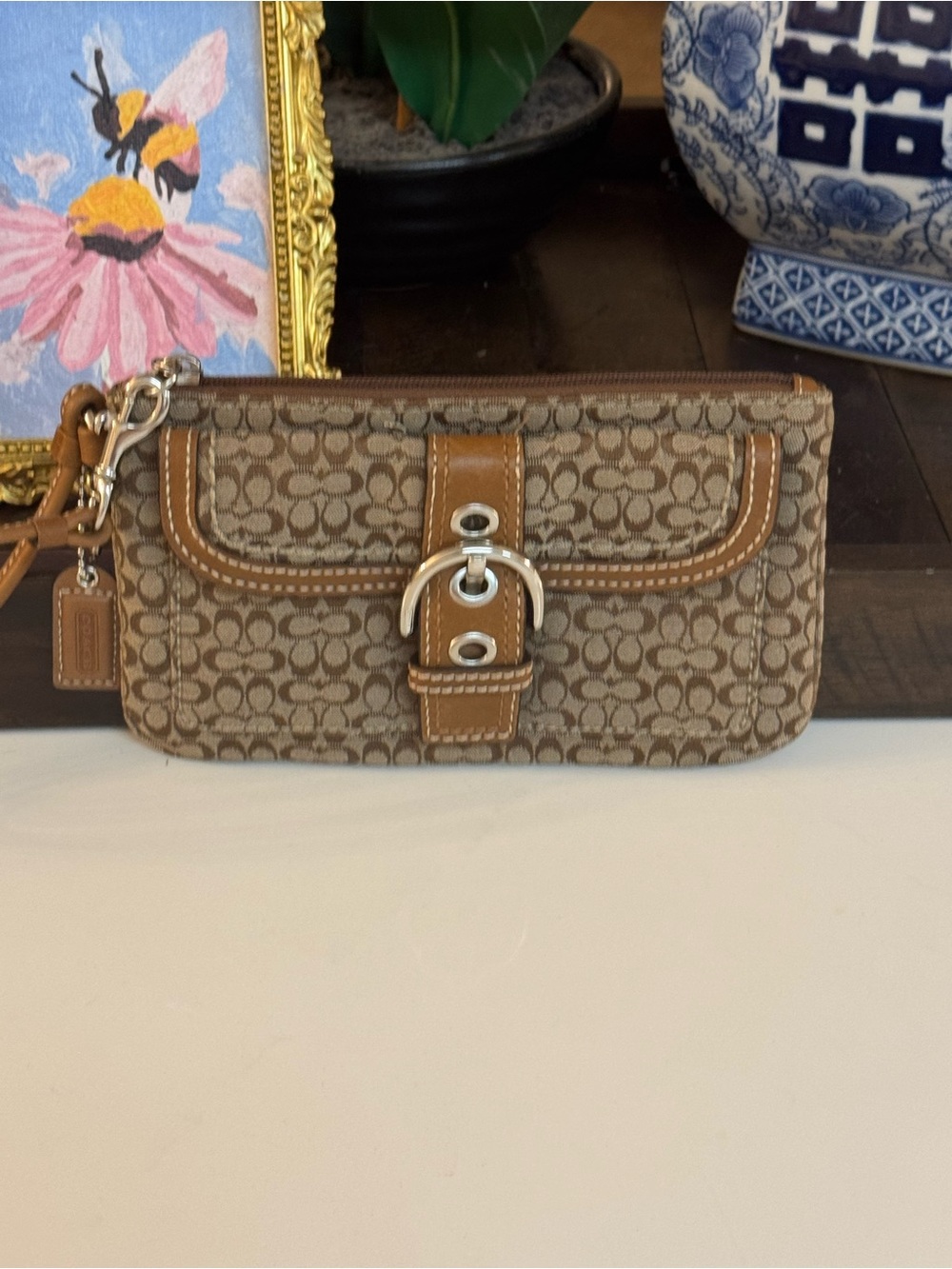 🤎💛COACH Y2K COACH SOHO SIGNATURE BROWN AND TAN CANVAS /LEATHER WRISTLET!🤎💛